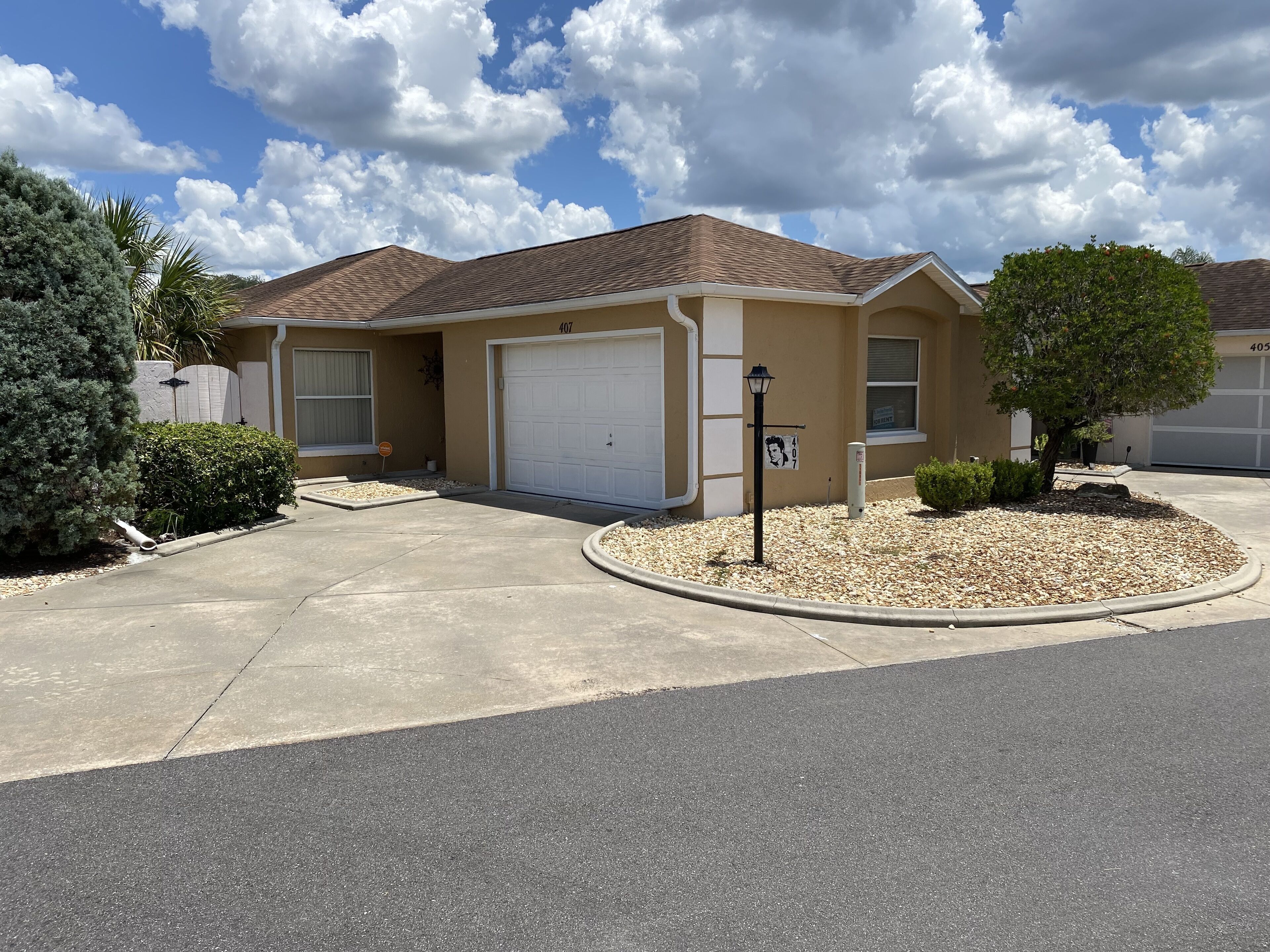 CHARMING Pet-Friendly Home w/GAS GOLF CART, BBQ, & WIFI!