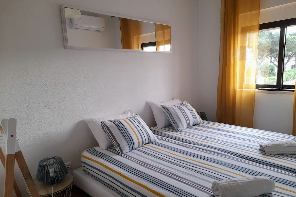 Habitación doble, baño compartido | 1 habitación, wifi gratis y ropa de cama