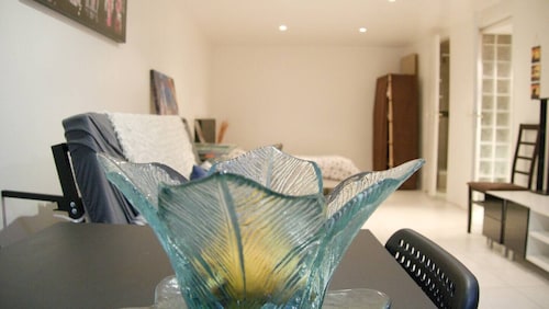 Large private studio near Paris