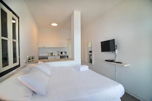 1 bedroom, iron/ironing board, free WiFi, bed sheets