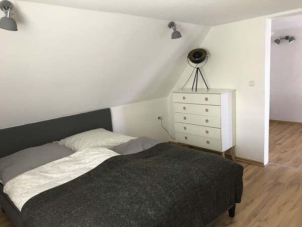 2 Schlafzimmer, kostenloses WLAN, Bettwäsche