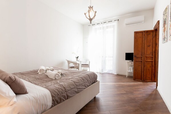 2 habitaciones, tabla de planchar con plancha y wifi 
