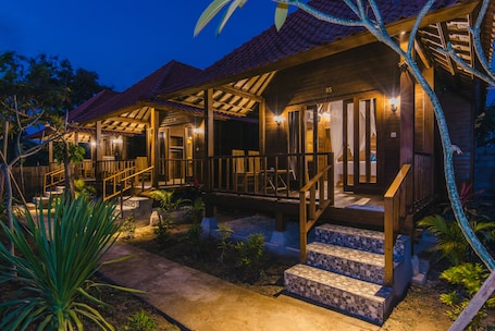 Front of property - evening/night