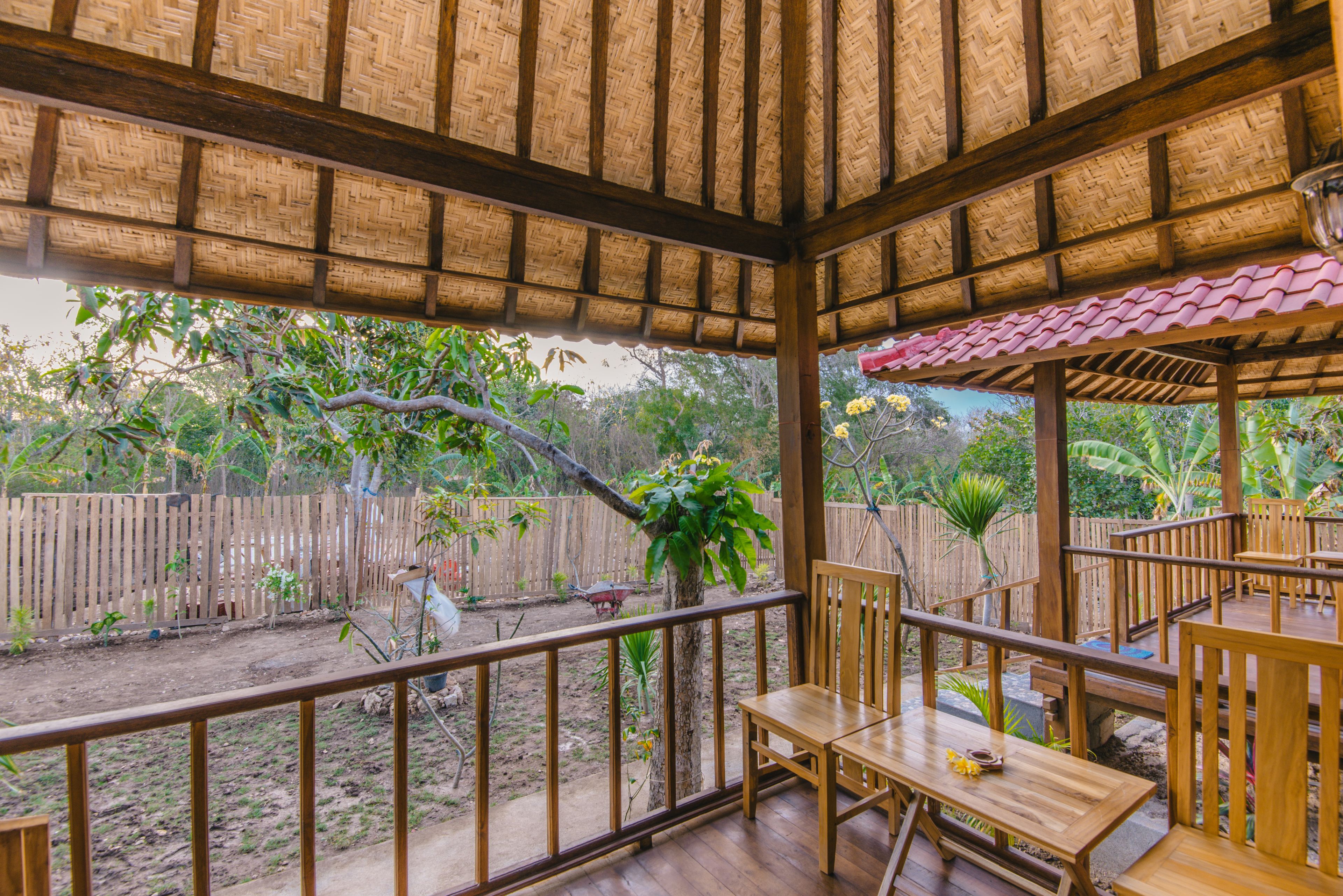 Basic Triple Room | Terrace/patio