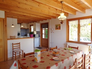 Dining - Traditional cottage with terrace, pets allowed (La Tuilière)