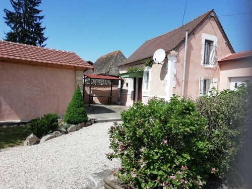 Gite 4 personnes situé en  vallée de l'Isle