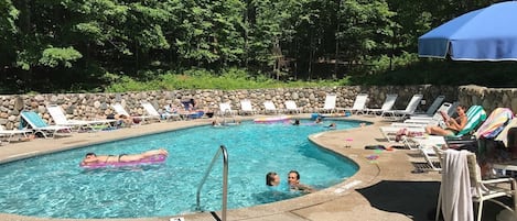 Indoor pool, outdoor pool