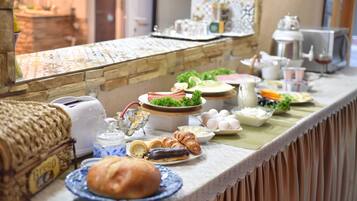 Free daily full breakfast