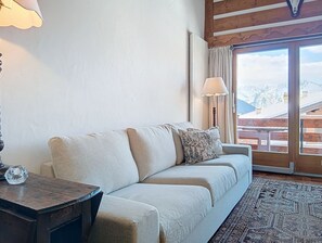 Fernseher, Kamin