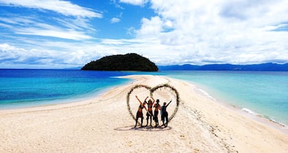 Sunset Cove Beach & Dive Resort