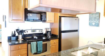 Oceanfront condo on Carolina Beach with wifi