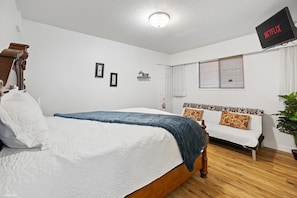 2 chambres, bureau, fer et planche à repasser, Wi-Fi gratuit