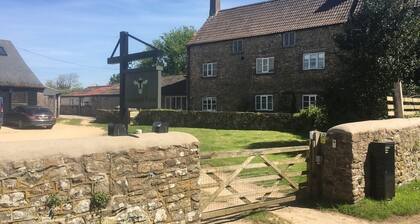 Secluded, self-contained converted stables, Russet