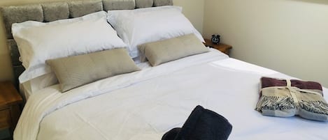 1 quarto, ferros/tábuas de passar roupa, Wi-Fi, roupa de cama