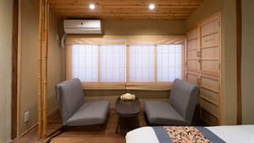 Habitación tradicional (Japanese Style, HIJIKATA) | Sala de estar | Una televisión de pantalla plana