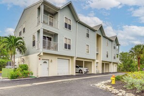 Exterior - Pool Access, Walk to Manatee Beach: Coastal Condo (Holmes Beach)