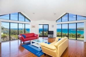Smart TV, books