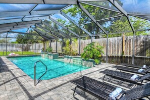 Outdoor pool, a heated pool - Starfish - Heated Pool & King Beds! Near Amphitheatre, Historic Downtown, Beach (St. Augustine)