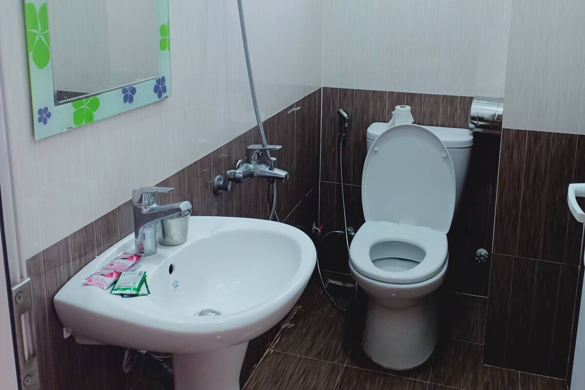 Superior Double Room | Living area | LCD TV