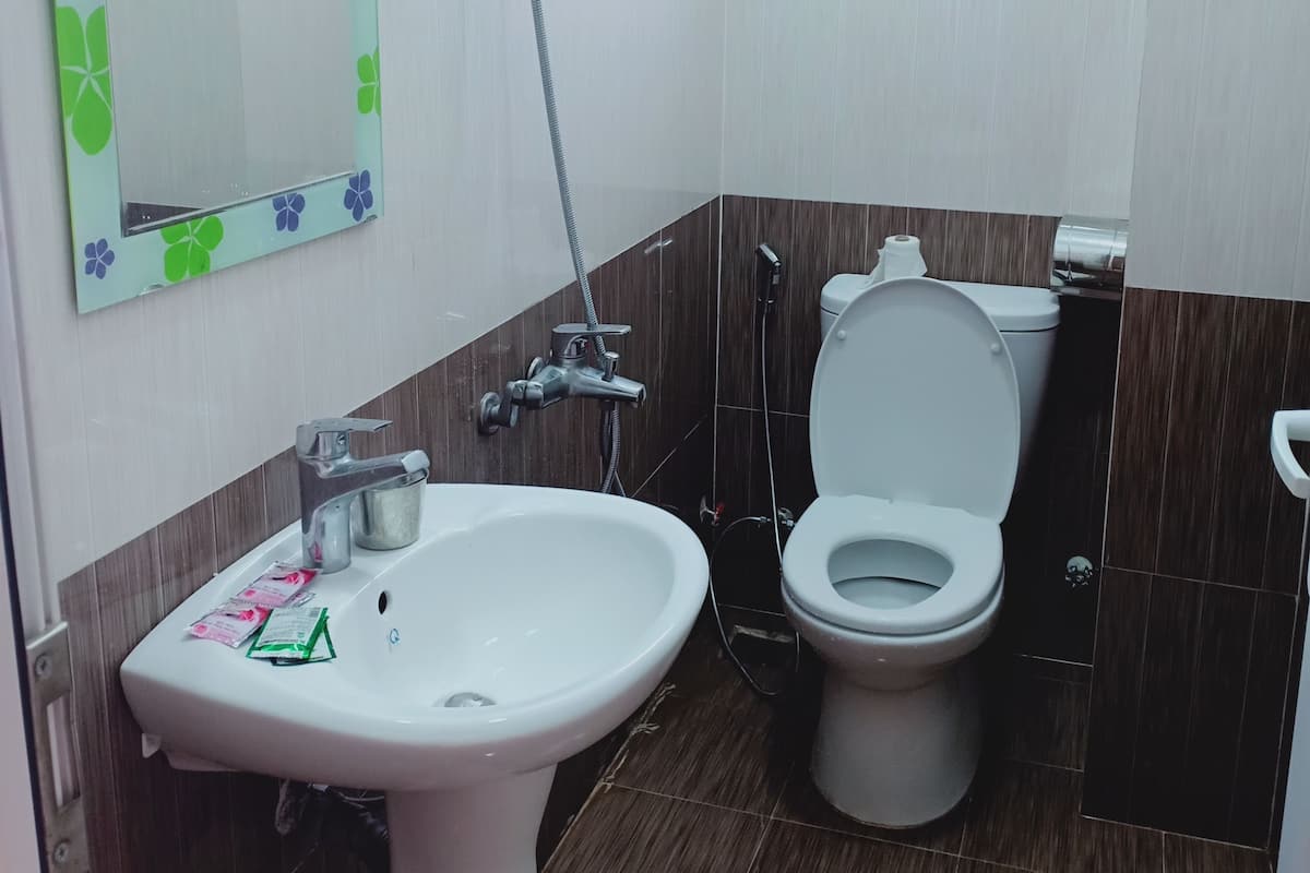 Superior Double Room | Living area | LCD TV