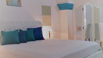 1 chambre, fer et planche à repasser, accès au Wi-Fi (inclus)