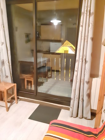 Interior. Homerez - Studio in Allos - mountain view