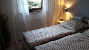 2 bedrooms, iron/ironing board, WiFi, bed sheets