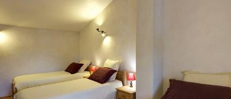 2 bedrooms, free WiFi