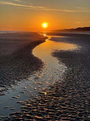 Am Strand, Liegestühle, Strandtücher