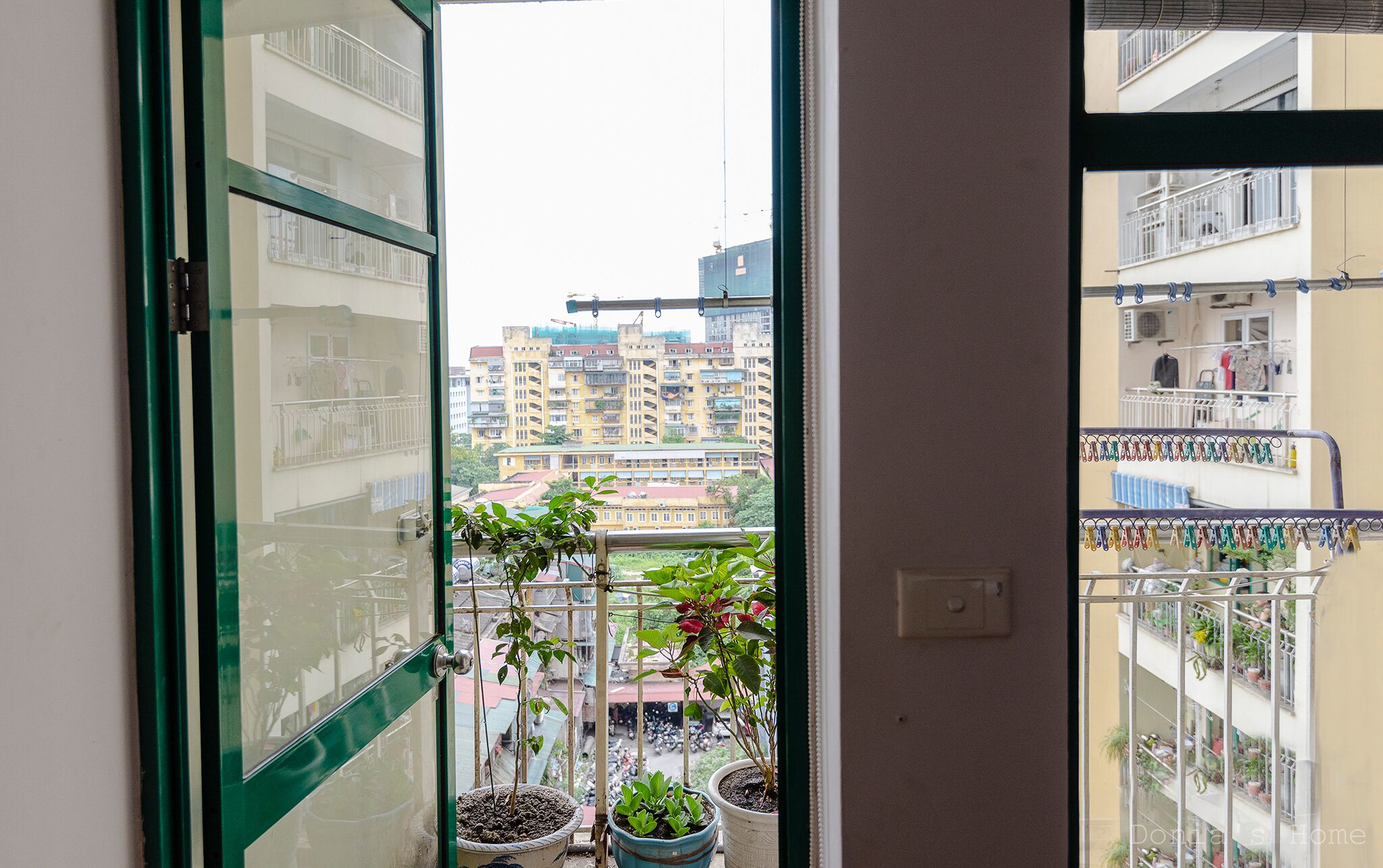 المنشأة من الداخل