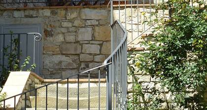 Spacious home on beautiful Tuscan vineyard. Near Florence.