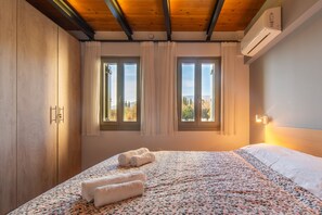 3 chambres, chambres insonorisées, fer et planche à repasser