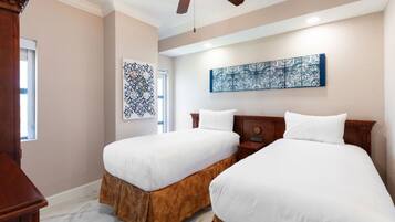 2 Schlafzimmer, Zimmersafe, Bügeleisen/Bügelbrett, WLAN