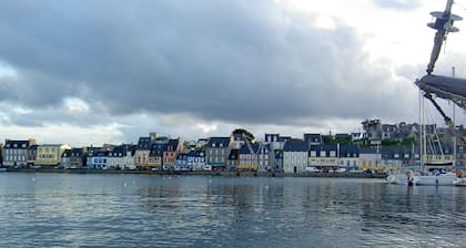 House center Camaret. Everything within walking distance. 2 bedrooms. 2 x 160 cm beds.