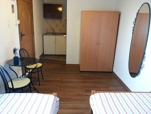 1 habitación, caja de seguridad en la habitación y wifi gratis 
