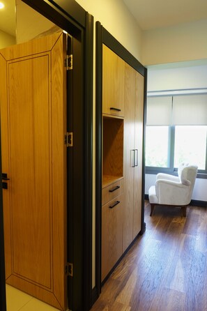 デザイン ルーム | リビング エリア | 液晶テレビ