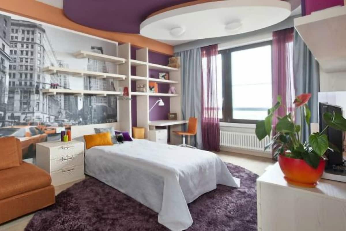 Economy Room, 1 Large Twin Bed, City View | Living room