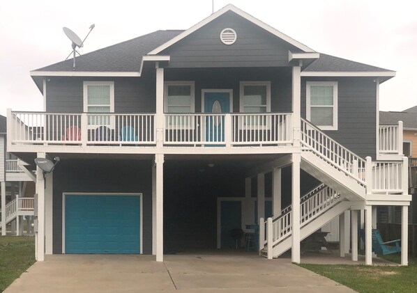 Exterior - ENDLESS TIDE (vacation home) (Crystal Beach)