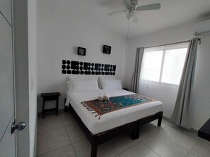 3 Schlafzimmer, Schreibtisch, Bügeleisen/Bügelbrett, kostenloses WLAN