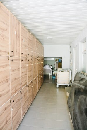 Exterior - Apple Hostel (Bishkek)