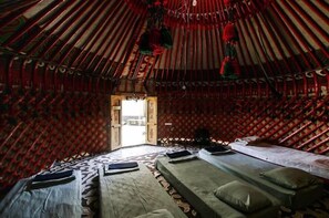 Standard Tent | Desk, soundproofing, iron/ironing board, free WiFi - Apple Hostel (Bishkek)