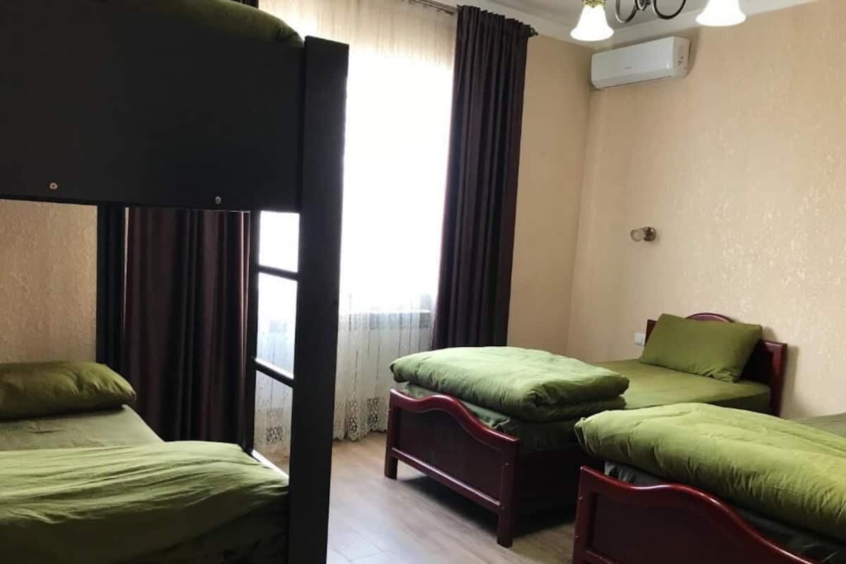 Economy Quadruple Room | 1 bedroom, desk, soundproofing, iron/ironing board