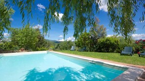 Seasonal outdoor pool - (Radicofani)