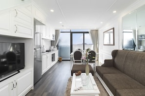 Luxury Penthouse, City View | Living area | Smart TV, Netflix