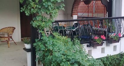 Studio apartment **** with terrace & garden