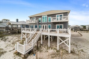 Exterior - Luxury gulf front home with huge windows facing the Gulf. Large open decks (Gulf Shores)