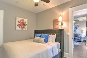 1 bedroom, iron/ironing board, free WiFi, bed sheets - Charming Historic Condo (Asheville)