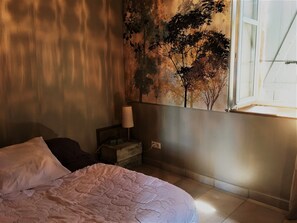 4 bedrooms, iron/ironing board, travel cot, free WiFi