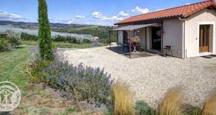 Comfortable cottage in Genilac with terrace and garden, ideal for 2 people