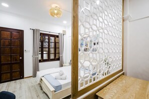 Studio (Back) | Schreibtisch, Bügeleisen/Bügelbrett, kostenloses WLAN, Bettwäsche